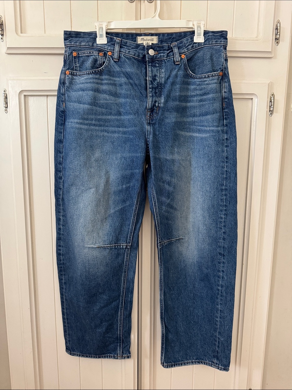 Madewell Darted Barrel Leg Jeans - Picture 3 of 7